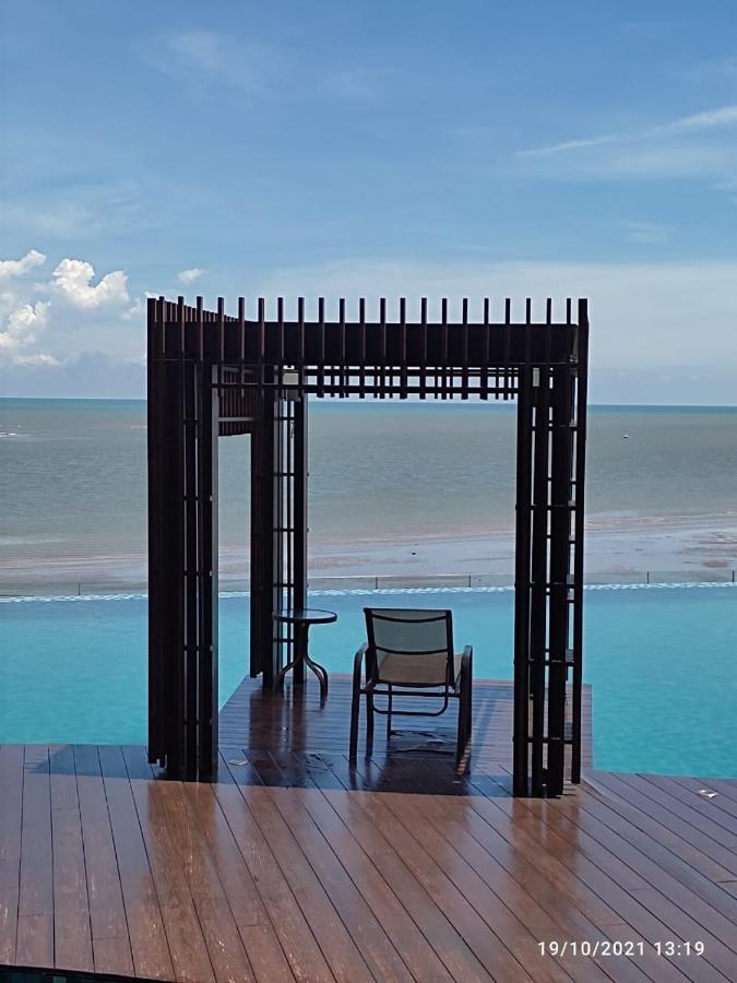 Seaview Studio With King Bed At Imperium Residence, Kuantan Exteriör bild
